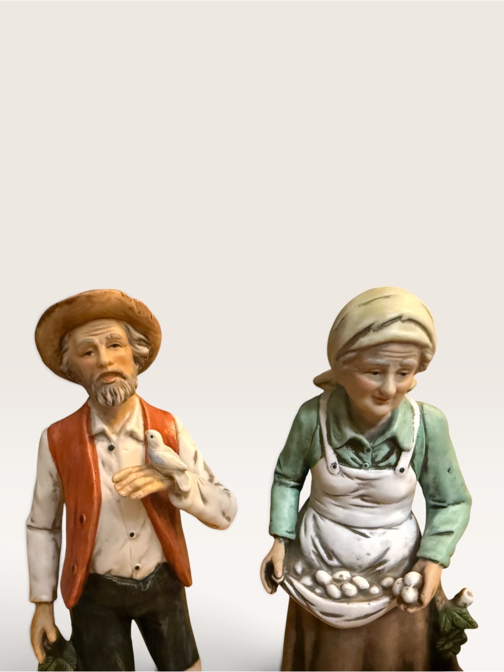 Vintage Homco Model 1434 "Old Farm Couple" Porcelain Figurine Pair - Picture 5 of 11